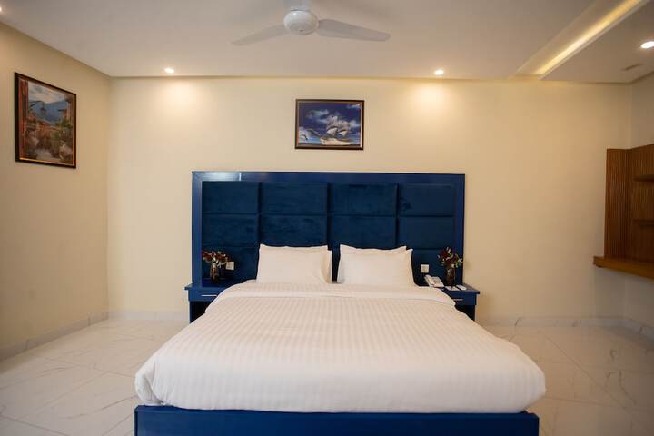 Room 19 of 43