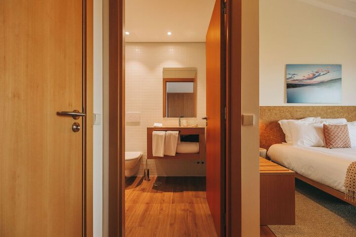 Room 9 of 181