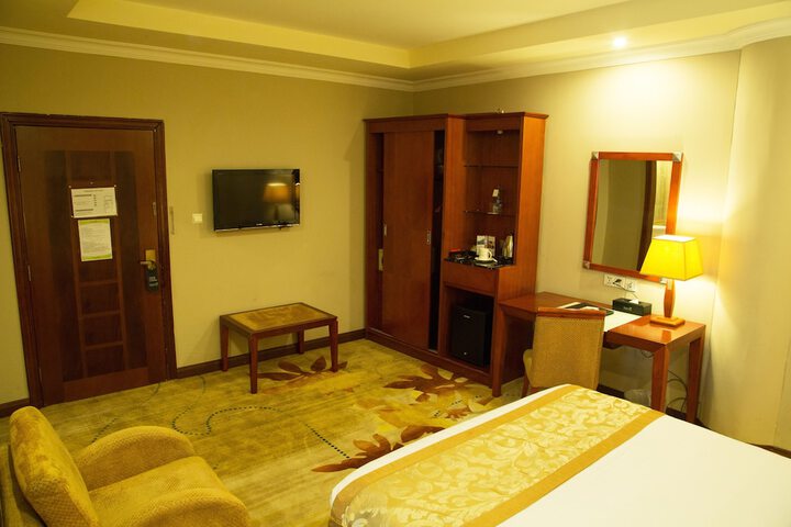 Room 35 of 75