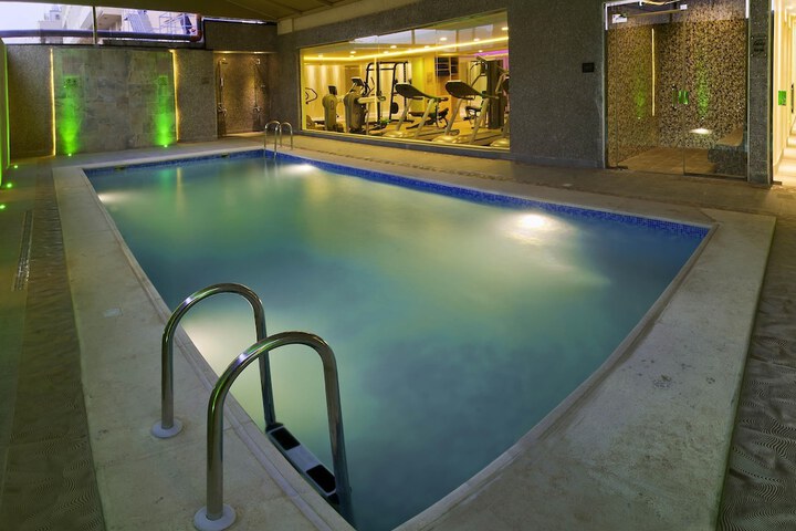 Hotel 35 of 37