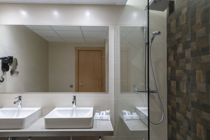 Clean Restrooms