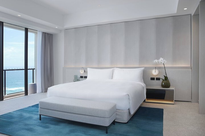 Room 28 of 170