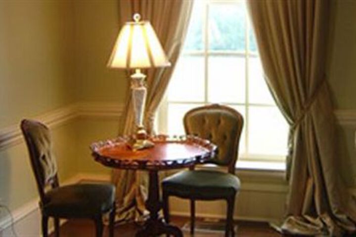 Room 28 of 81