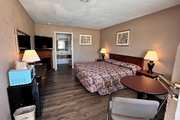 Room 7 of 21