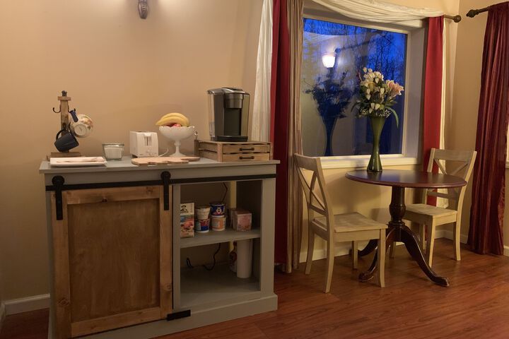 Breakfast/Coffee Service 7 of 35