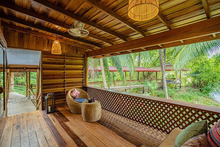 Hotel Exterior 187 of 189