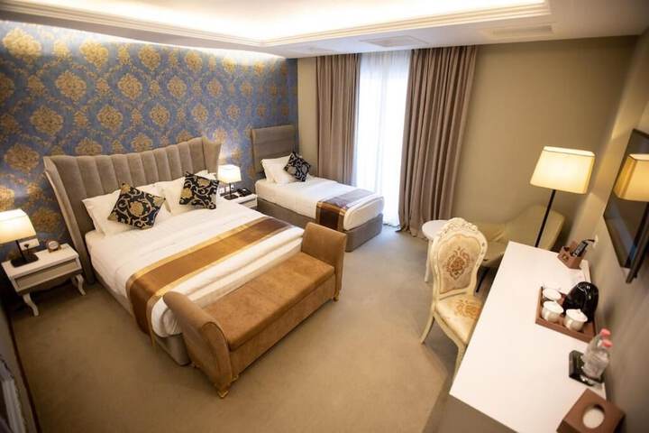Room 4 of 47