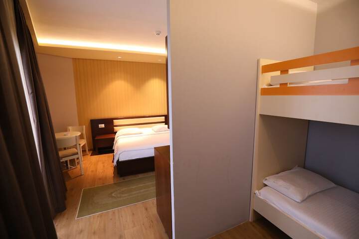 Room 39 of 86