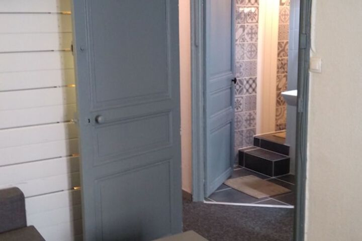Room 4 of 67