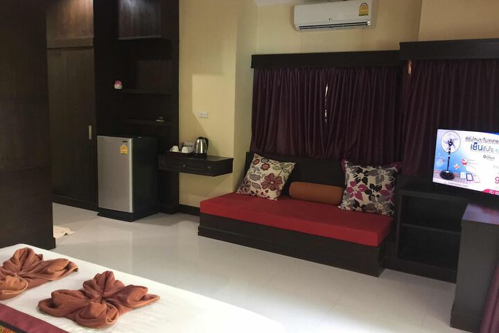 Room 21 of 48