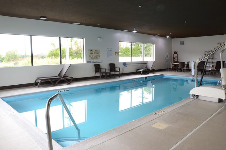 Pools & Facilities