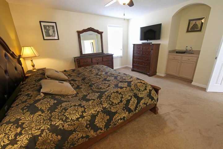Room 3 of 16