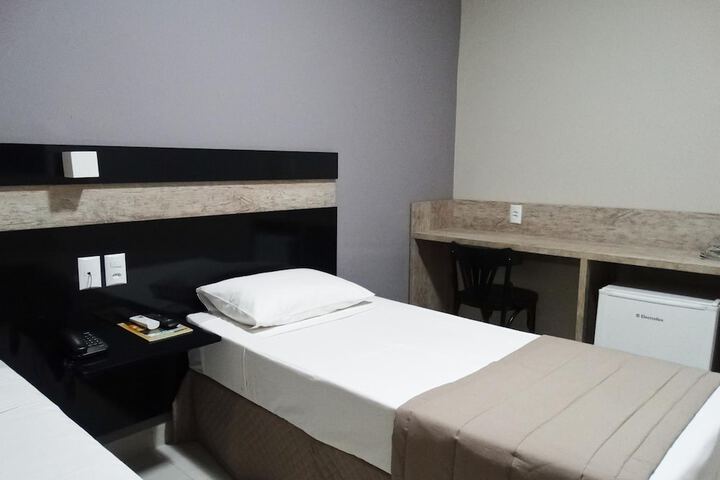 Room 14 of 49