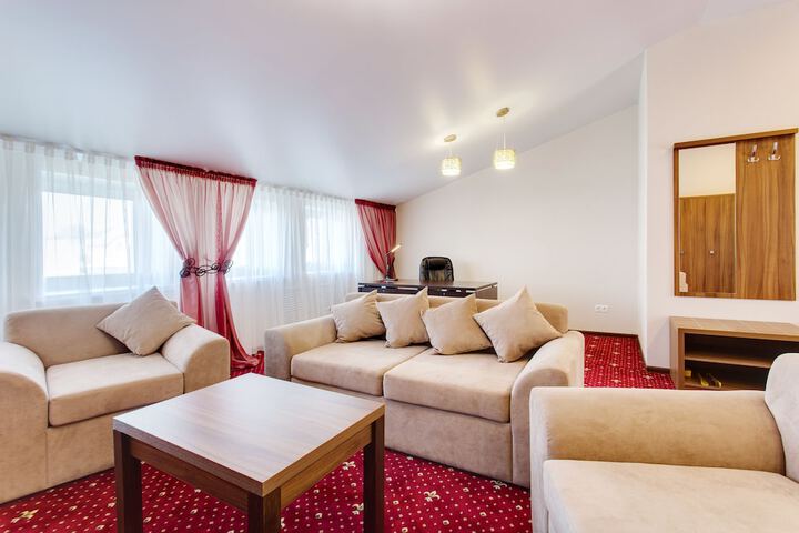 Room 11 of 23