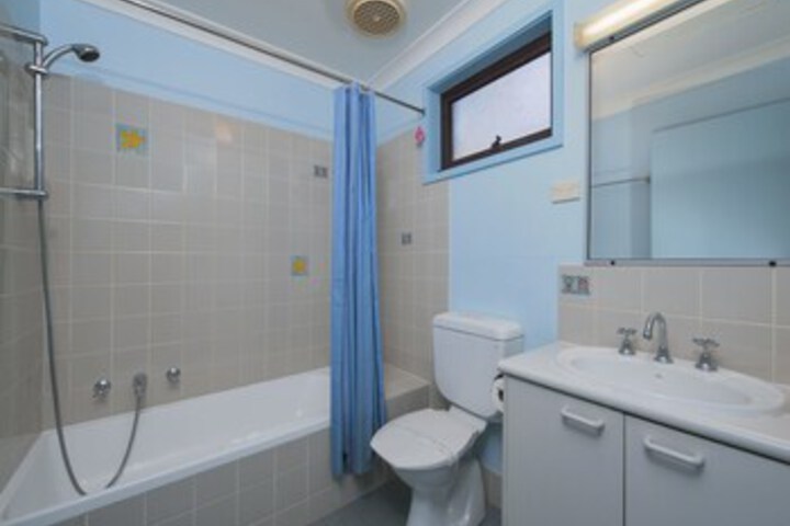 Room 2 of 20