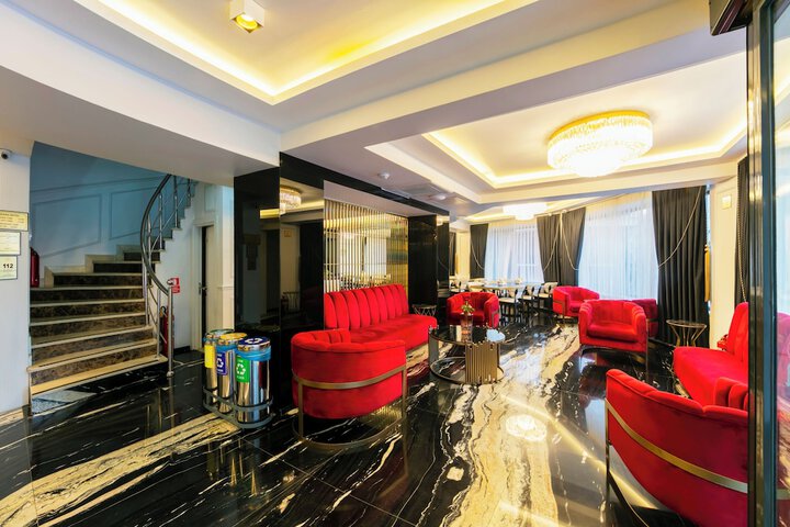 Room 34 of 70