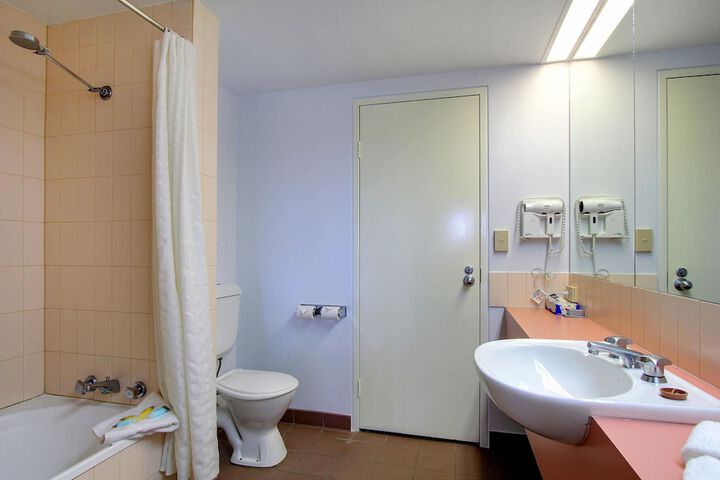 Room 9 of 41