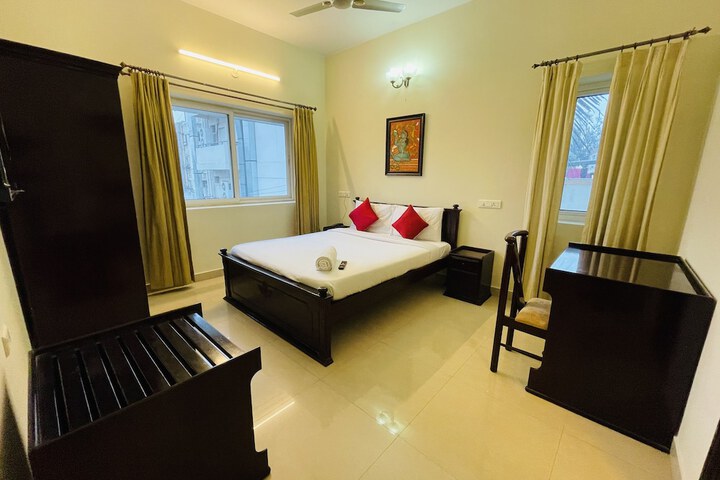 Room 6 of 48