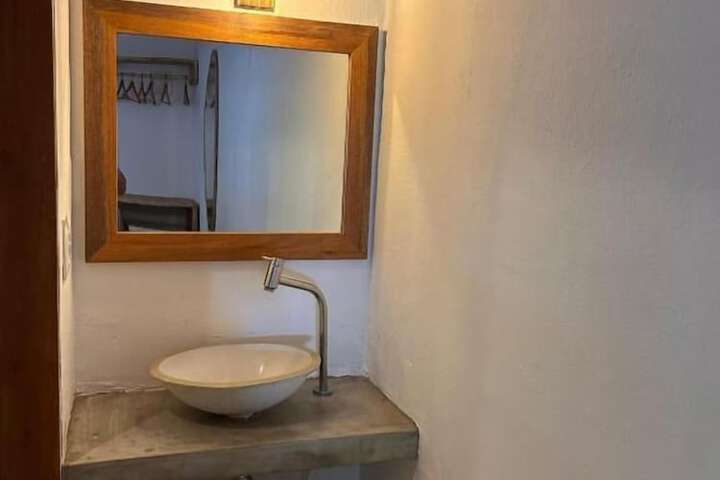 Room 28 of 58