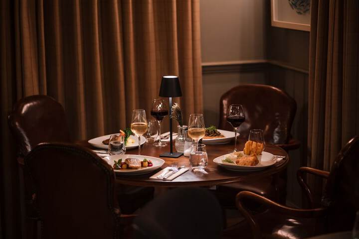 Dining 56 of 81
