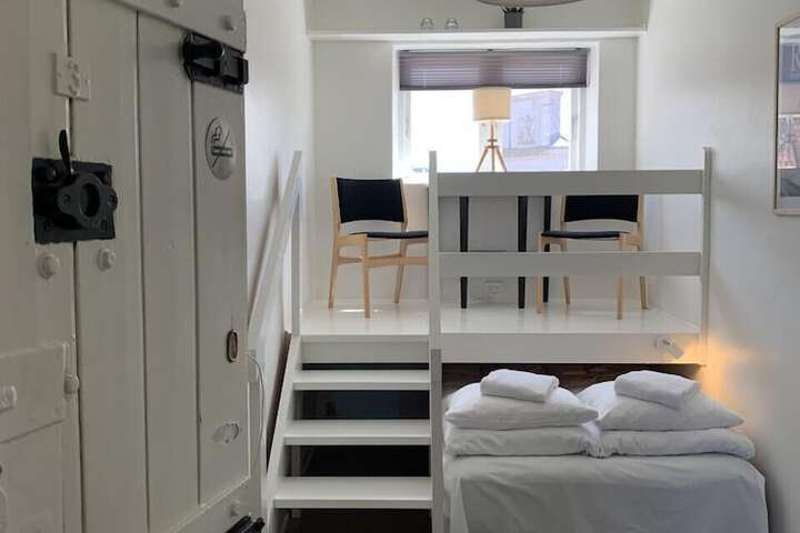 Room 5 of 47