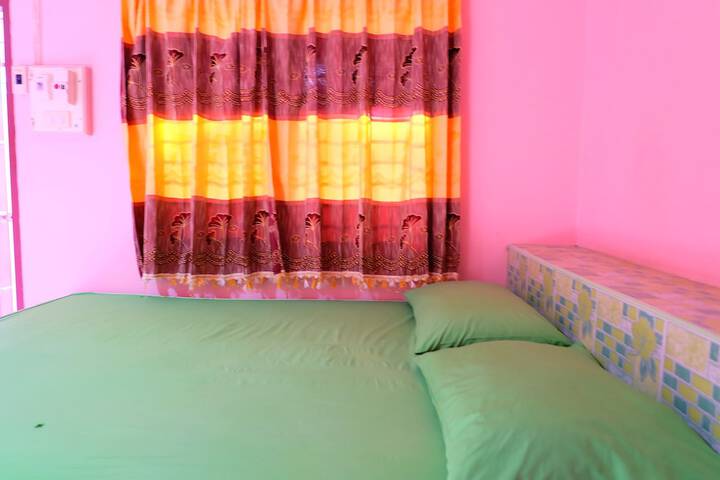 Room 11 of 14