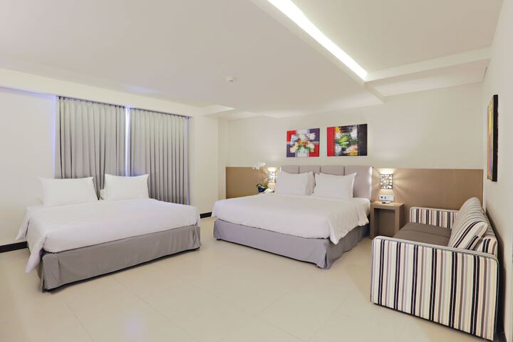 Room 8 of 36