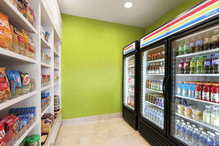 Snack bar