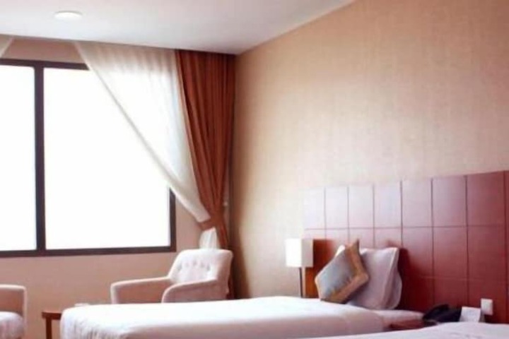 Room 15 of 181