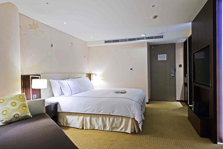 Room 20 of 41