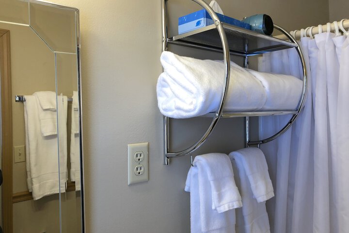 Room 160 of 259