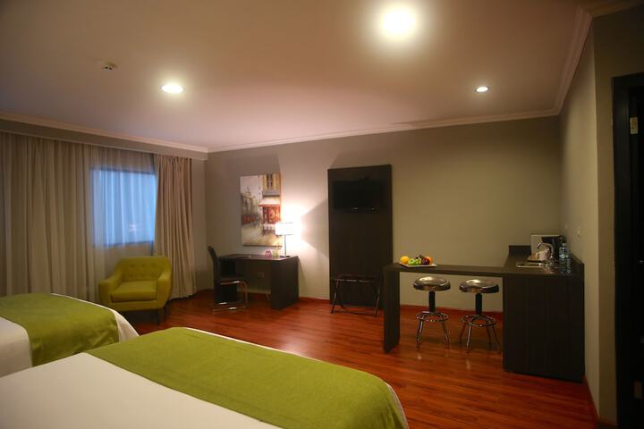 Room 47 of 152