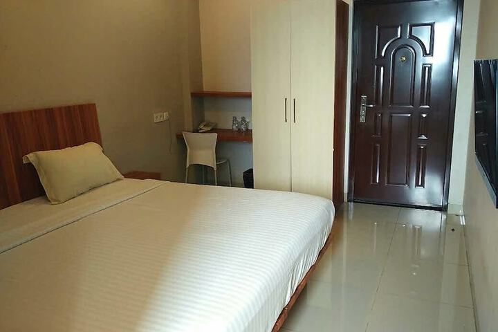 Room 21 of 116