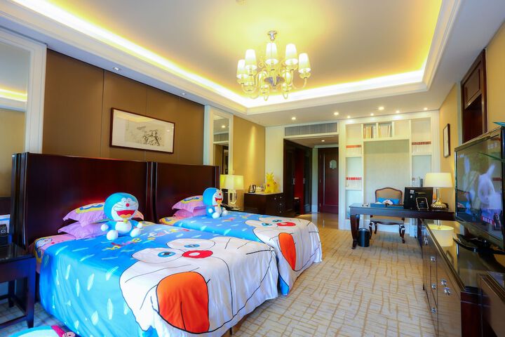 Room 35 of 65