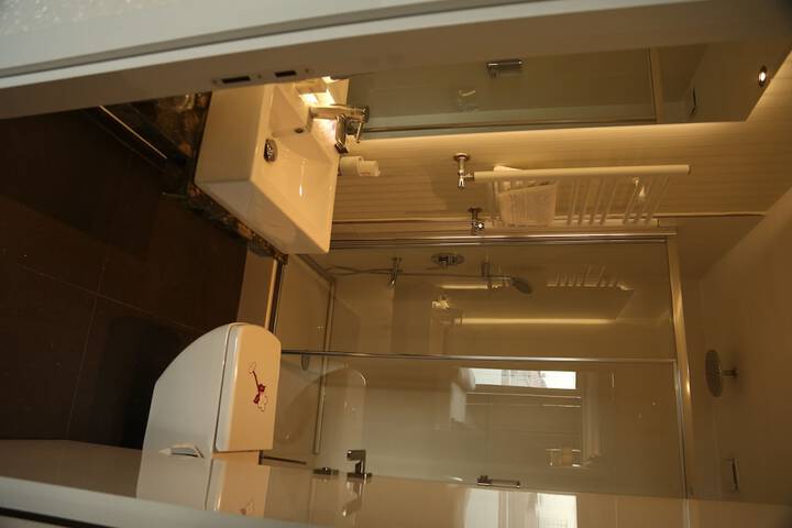Clean Restrooms