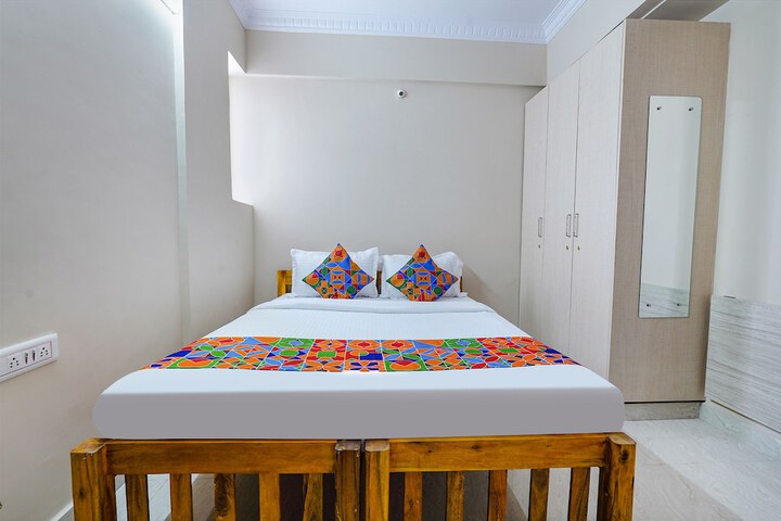 Room 14 of 31