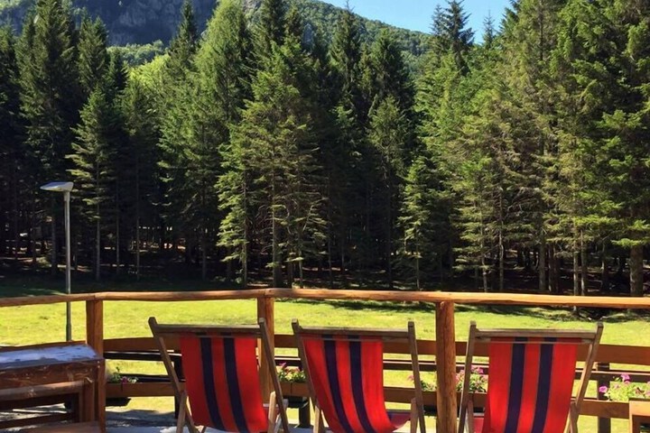 Sundeck 2 of 38