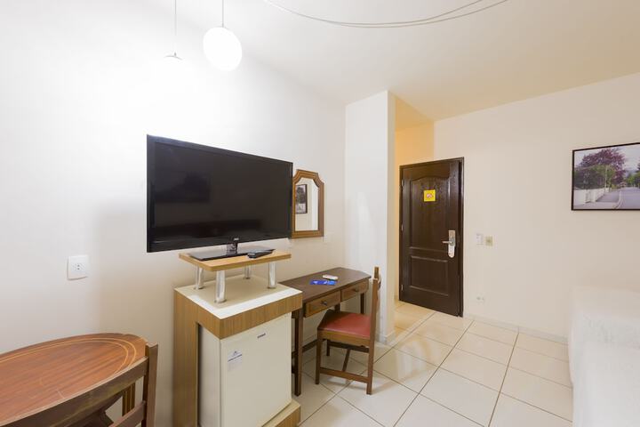 Room 10 of 31