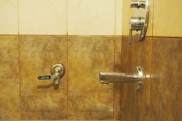 Room 52 of 85