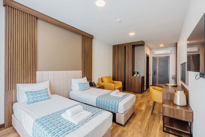 Room 14 of 42
