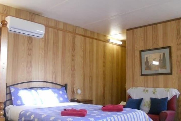 Room 16 of 31