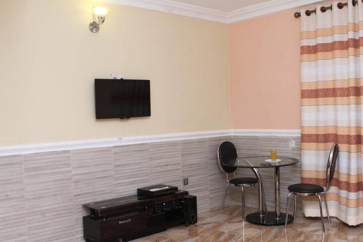 Room 14 of 39