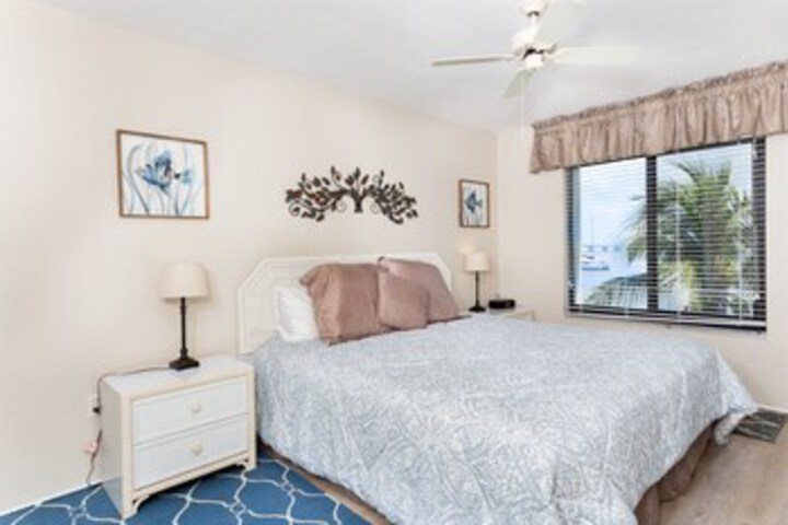 Room 20 of 26
