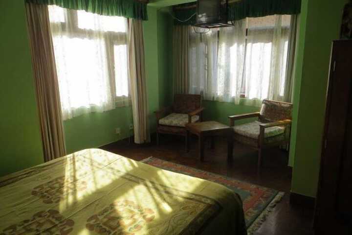 Room 22 of 42