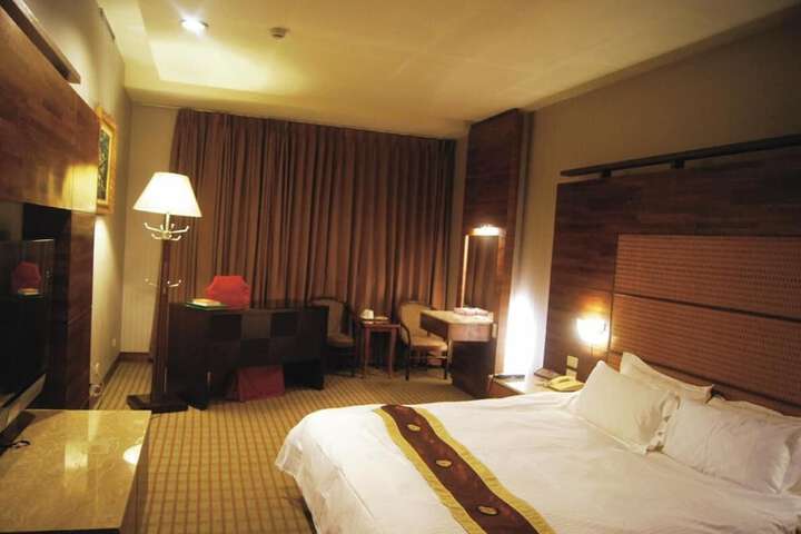 Room 14 of 43