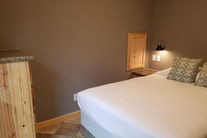 Room 2 of 5