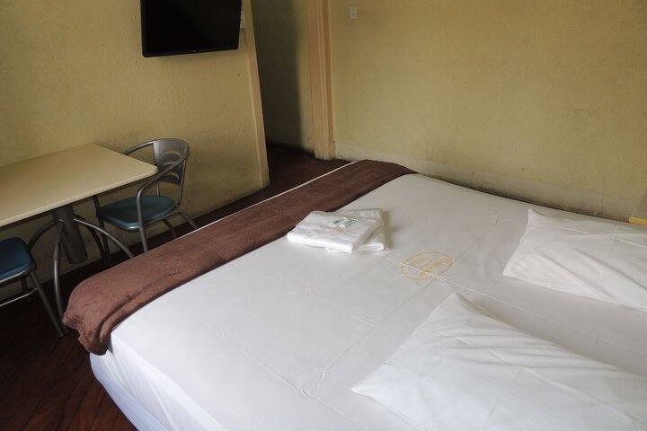 Room 43 of 107
