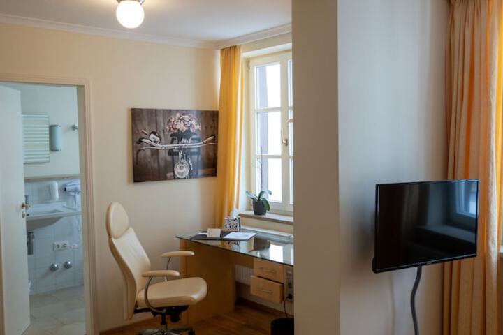 Room 19 of 26