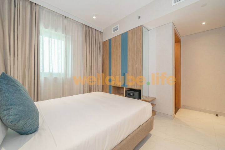 Room 35 of 120