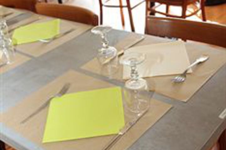 Dining 21 of 25